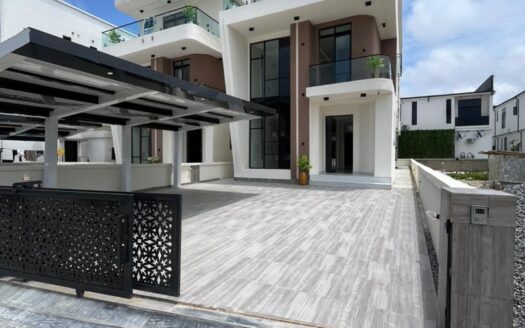 5 Bedroom Fully Detached Duplex Chevron TollGate