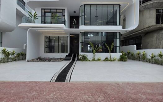 5 Bedroom Detached Duplex Osapa London