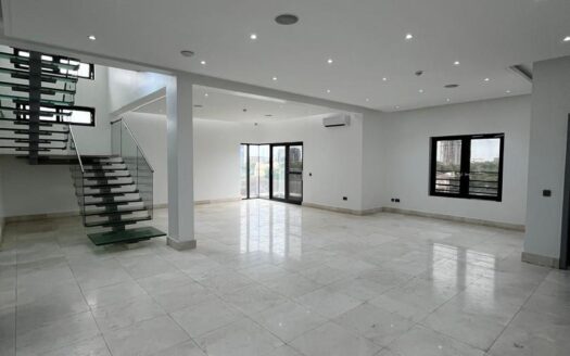 5 BEDROOM MAISONETTE