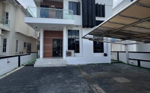 5 BEDROOM FULLY DETACHED DUPLEX