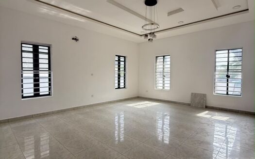 5 Bedroom Fully Detached Duplex