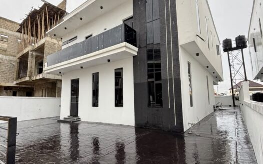 5 Bedroom Fully Detached Duplex Chevron