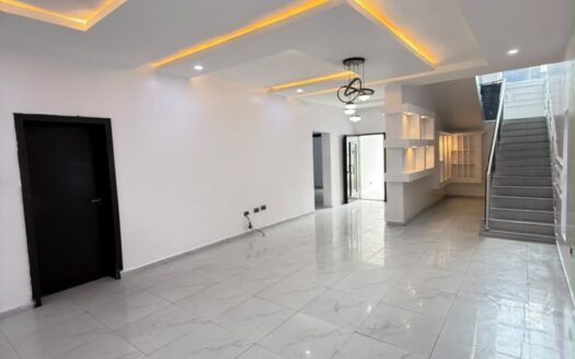 4 Bedroom Fully Detached Duplex with Bq